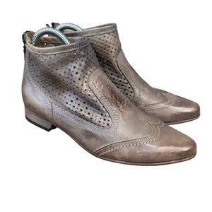 Bed Stu Bryanna Perforated Ankle Booties Womens 7 Gray Taupe Leather Zip Boots